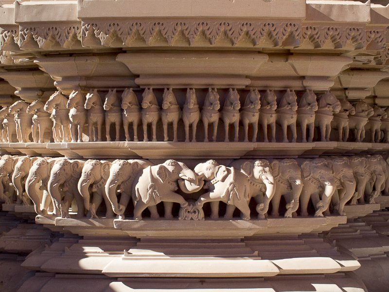 File:BAPS Toronto Mandir arch.jpg
