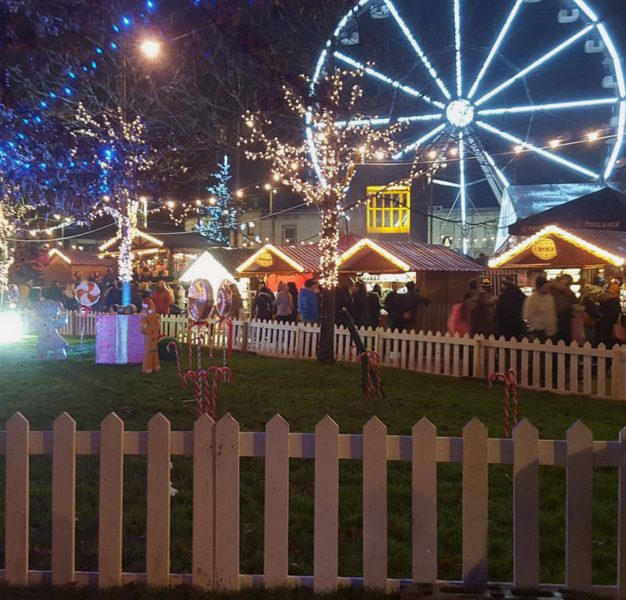 File:Galway Christmas market 2016.png