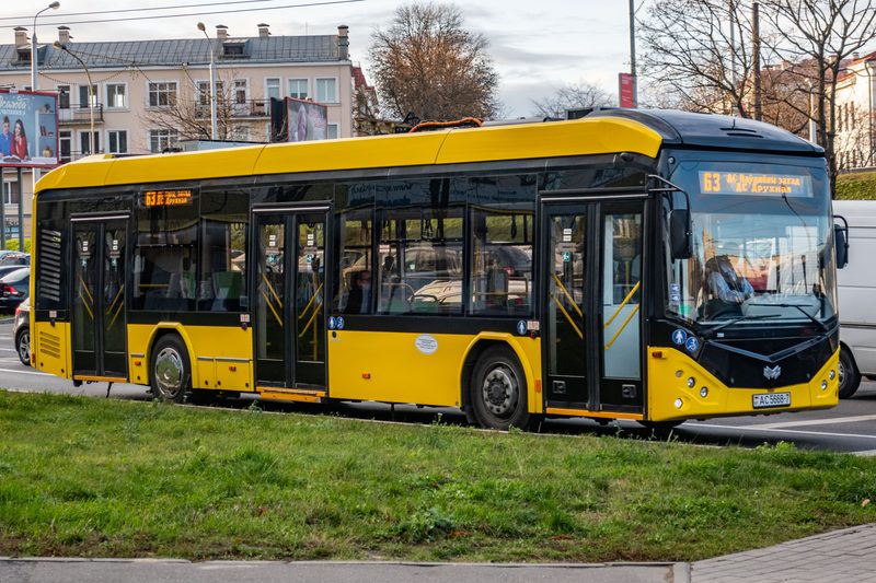 File:AKSM E321 electrobus in Minsk 1.jpg