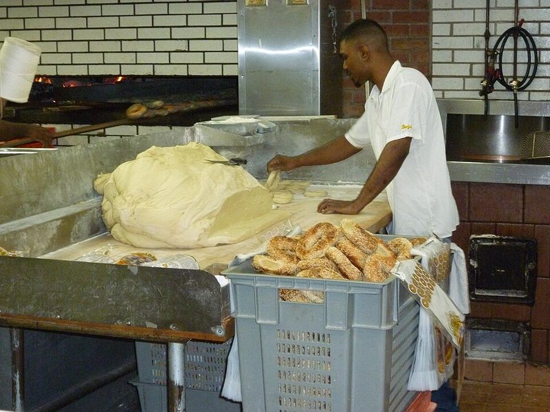 Montreal-style bagel